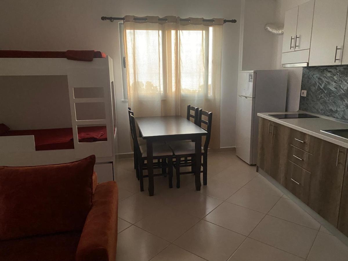 Shengjin Apartamente Antoni エクステリア 写真