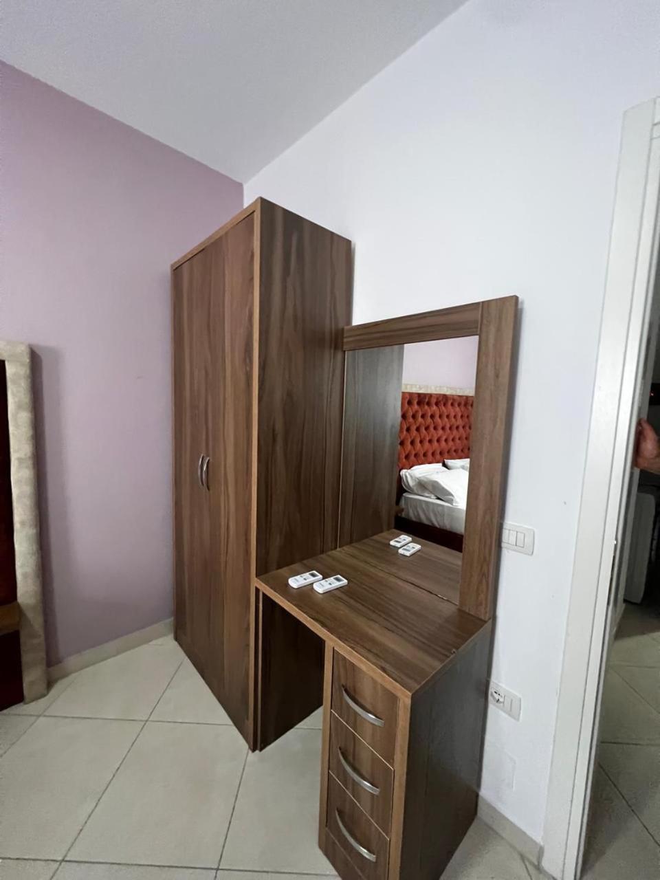 Shengjin Apartamente Antoni エクステリア 写真