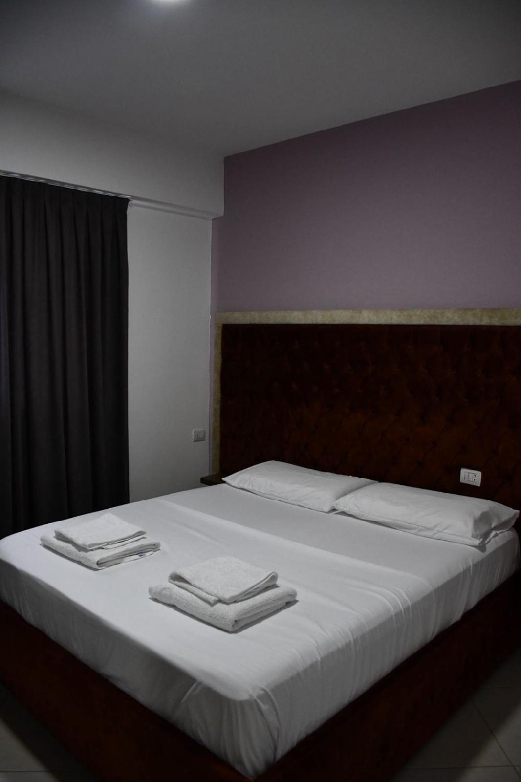Shengjin Apartamente Antoni エクステリア 写真