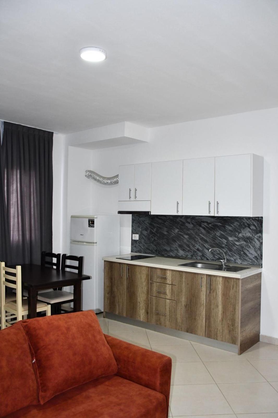 Shengjin Apartamente Antoni エクステリア 写真