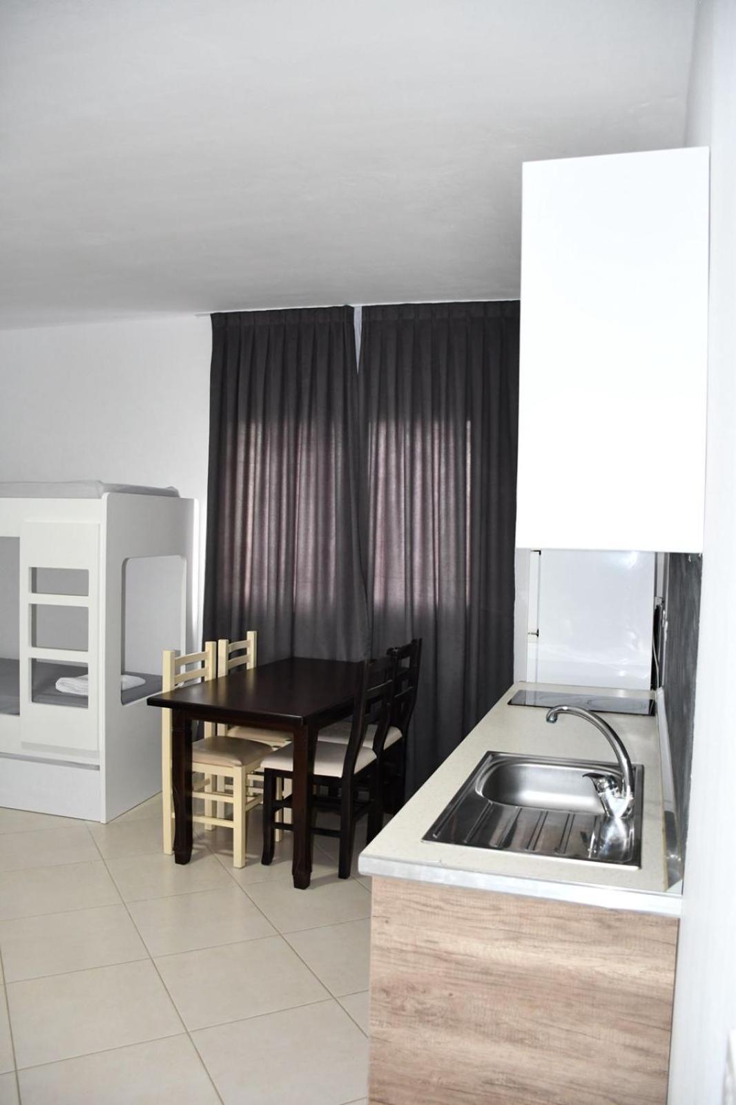 Shengjin Apartamente Antoni エクステリア 写真