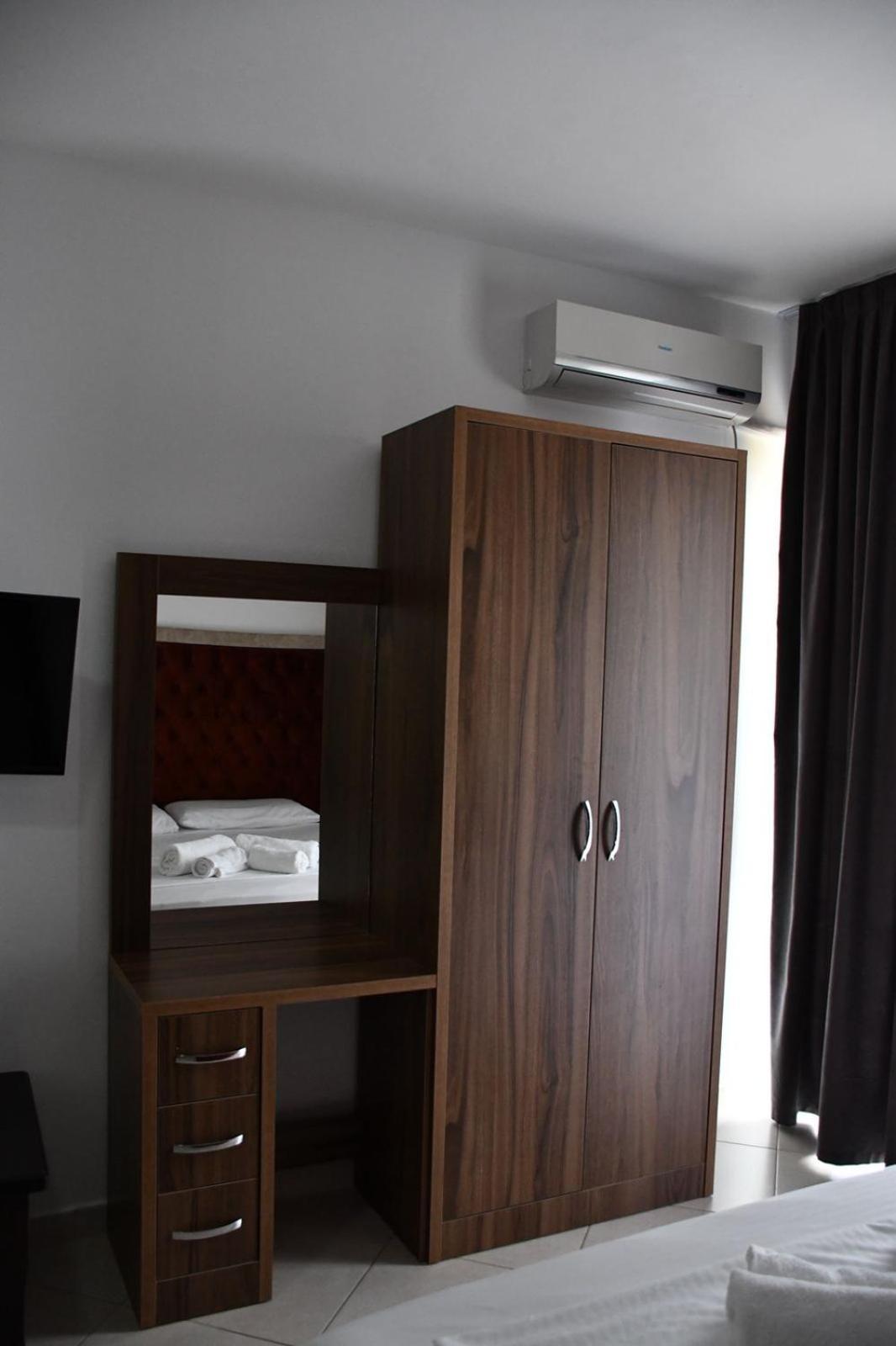 Shengjin Apartamente Antoni エクステリア 写真