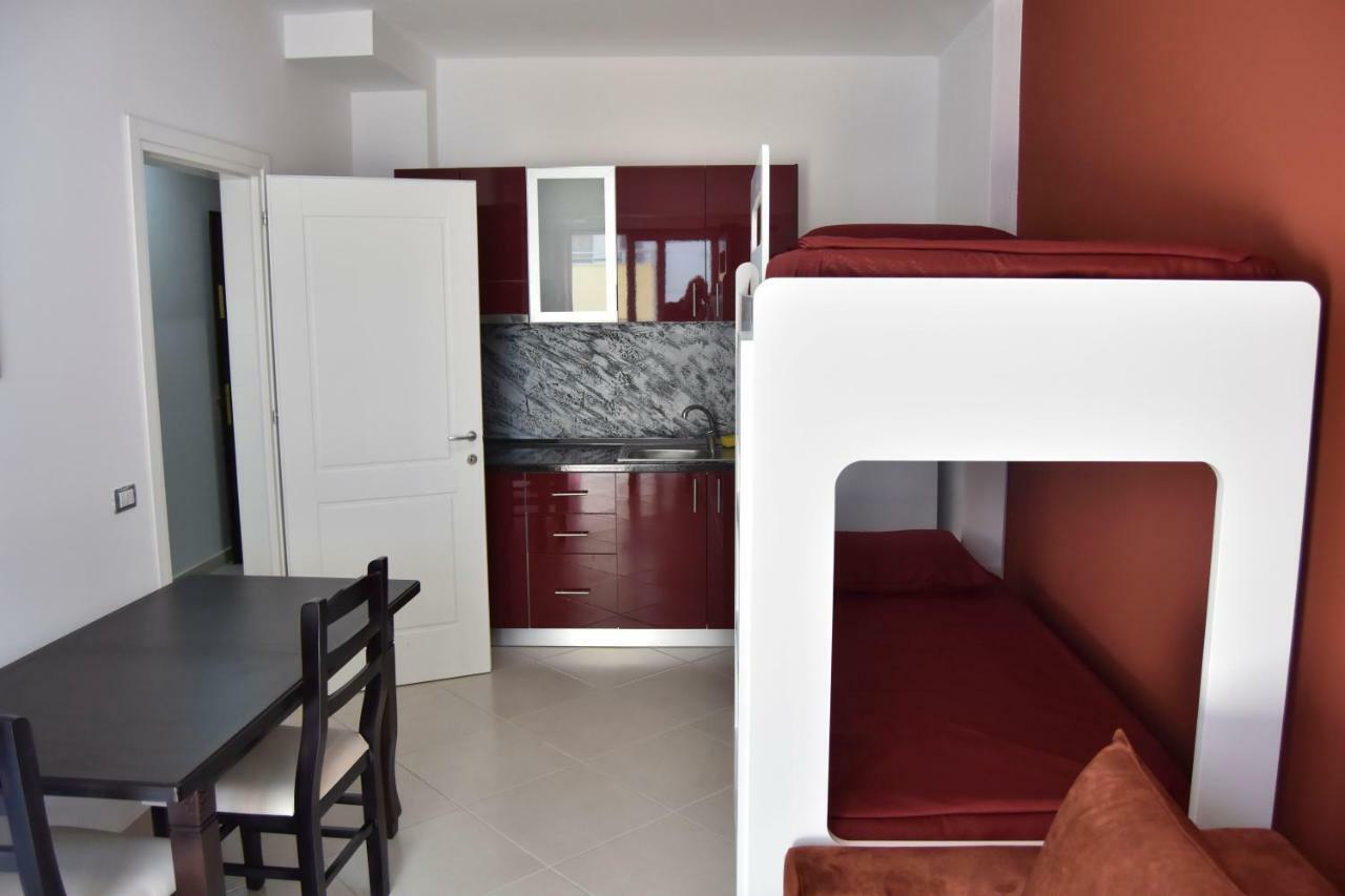 Shengjin Apartamente Antoni エクステリア 写真